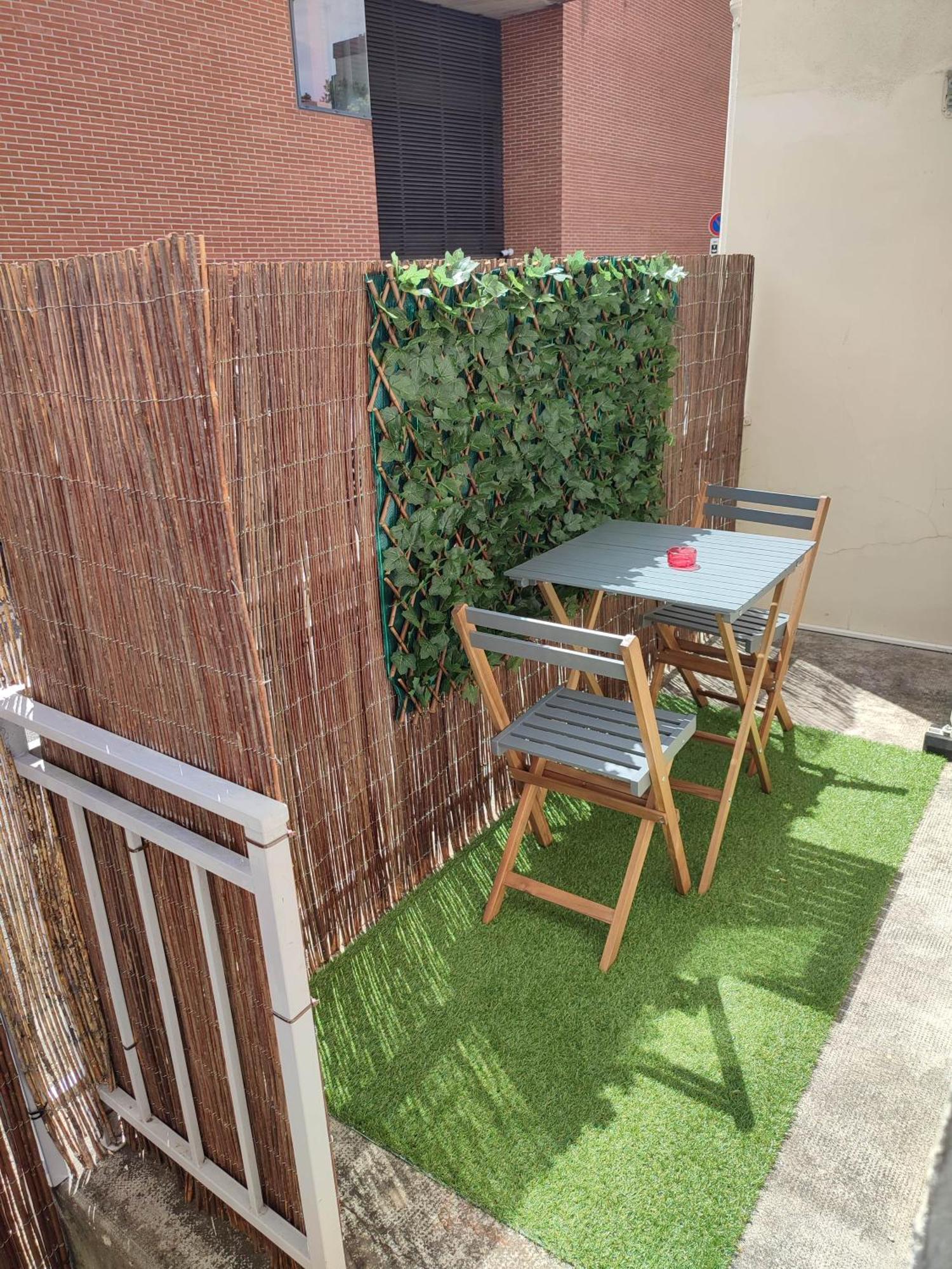 Les Loges De Montauban Apartamento Exterior foto